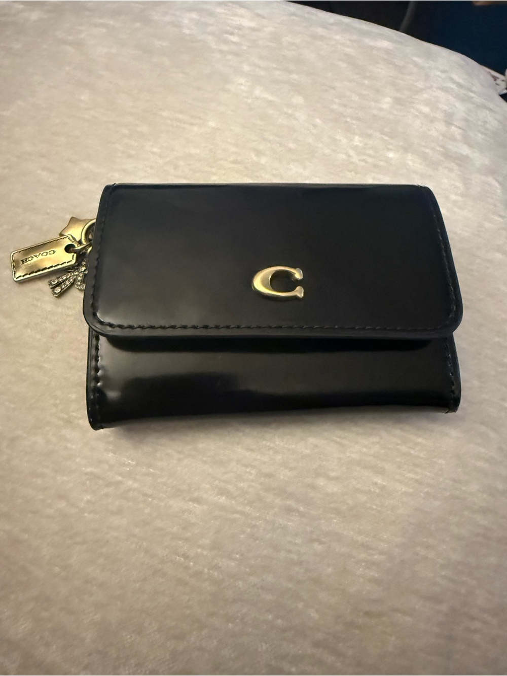 COACH Essential Flap Card Case
With Charms